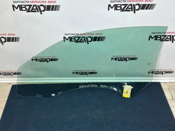 Стекло переднее правое Mercedes W205 купе a2057250810