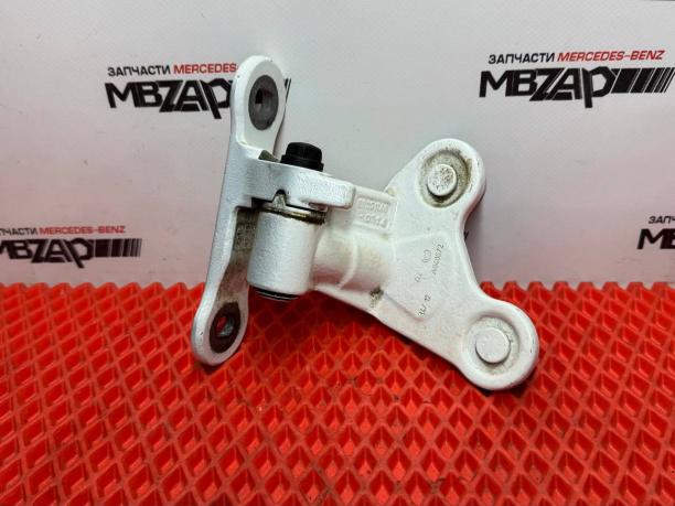 Петля двери задняя правая нижняя Mercedes W222 a2227300437