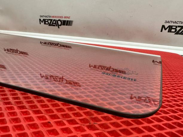 Стекло задней левой двери Mercedes W221 a2217301718