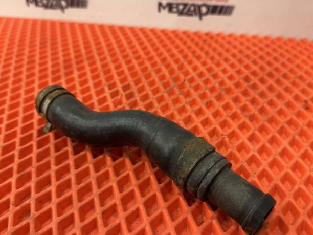 Патрубок охлаждения Mercedes W251 a2515015182