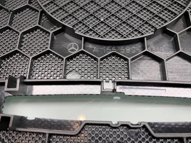 Центральная решетка торпеды Mercedes W166 GLE 166 a1666801318
