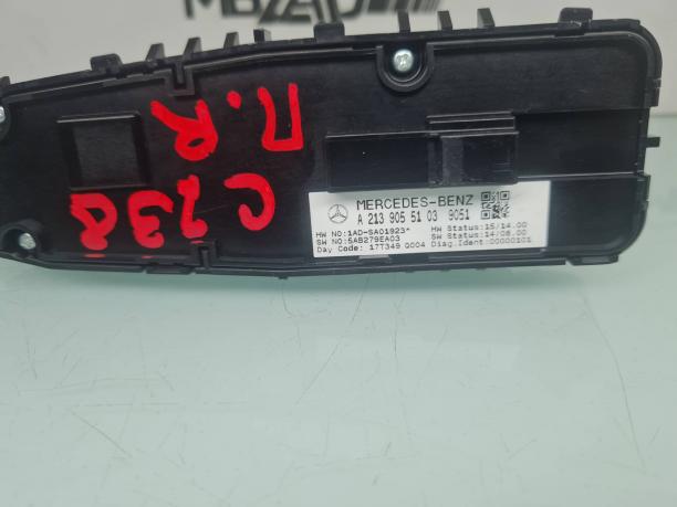 Блок кнопок водительской двери Mercedes c238 E 238 a2139055103