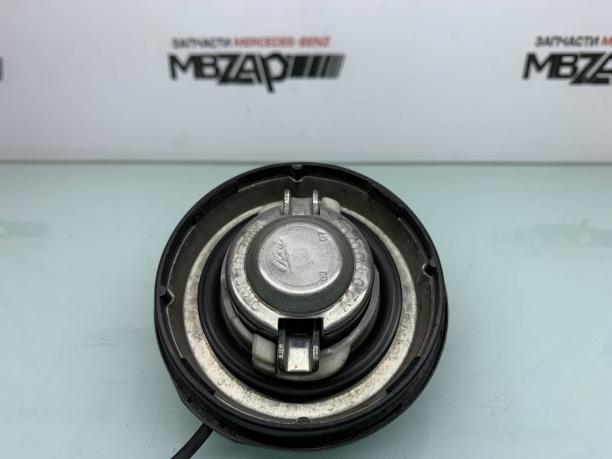 Крышка топливного бака Mercedes W221 a2204700705