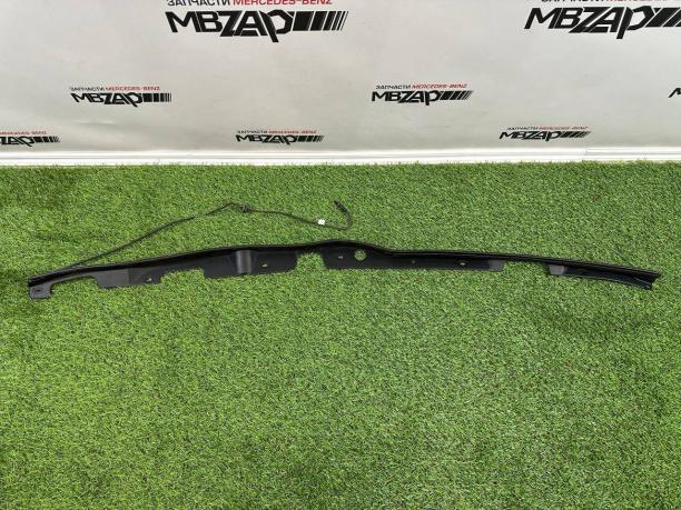 Накладка крышки багажника правая Mercedes W447 a4478210051