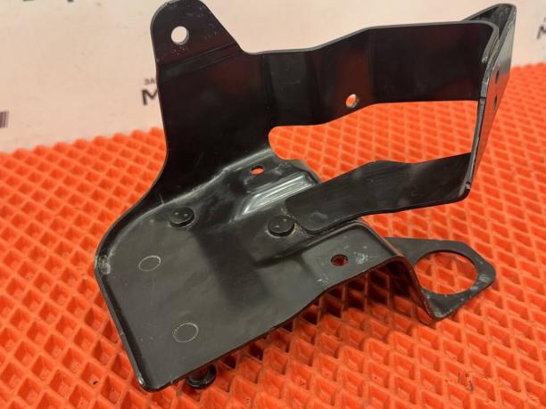 Кронштейн блока ABS Mercedes W292 a1644310140