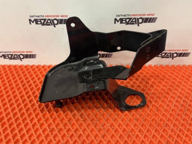 Кронштейн блока ABS Mercedes W292 a1644310140