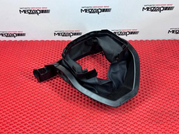 Кожух рулевой колонки Mercedes W292 a1666800707