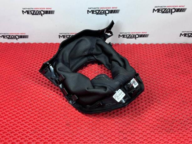 Кожух рулевой колонки Mercedes W292 a1666800707
