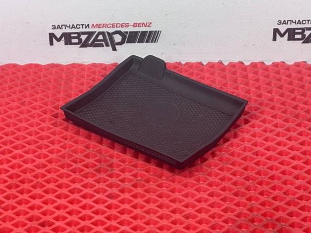 Коврик вещевого отсека Mercedes W212 a2126890196