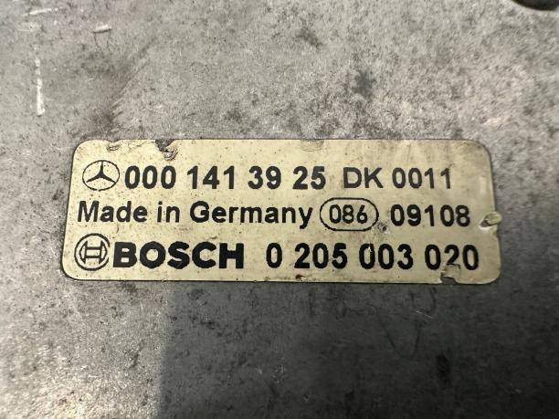 Дроссельная заслонка правая Mercedes W140 a0001413925