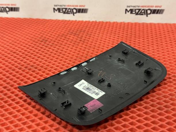 Накладка центральной консоли Mercedes W222 a2228100829
