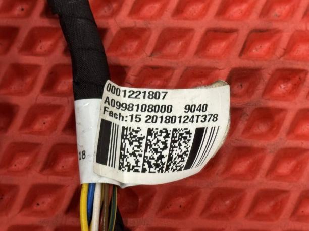Зеркало правое Mercedes W205 a2058103005
