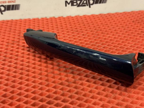 Ручка двери правая Mercedes W204 a2047600270