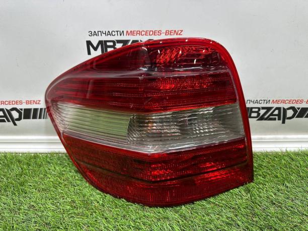 Фонарь задний левый Mercedes W164  a1649061100