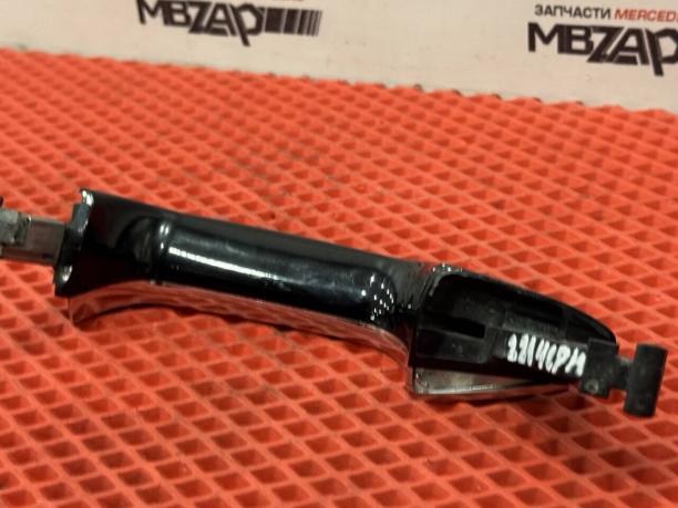 Ручка двери правая Mercedes W205 a0997601459
