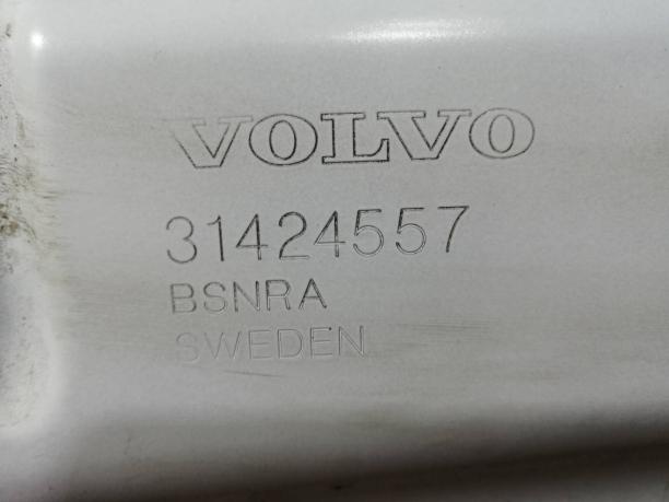Капот Volvo XC60 XC 60 2017-н.в. 31424560