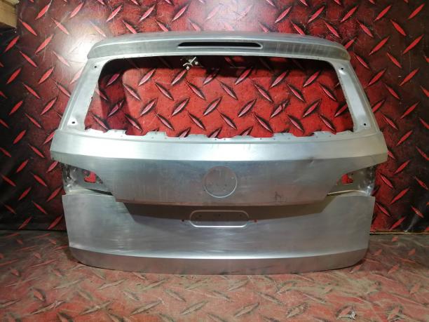 Крышка багажника Volkswagen Taos 2GL827023A