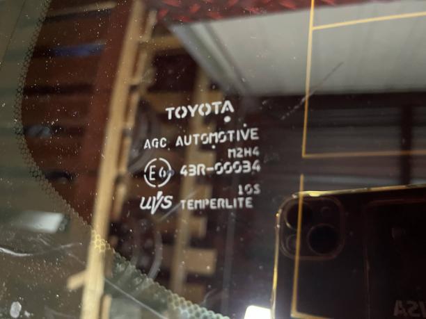 Форточка правая Toyota Land Cruiser 200 6271060F50