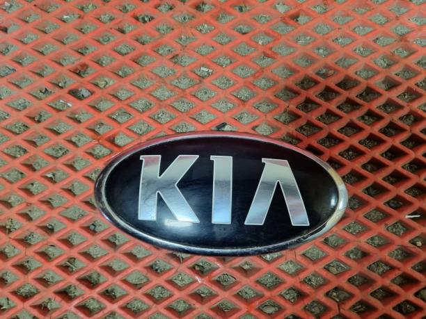 Эмблема крышки багажника Kia Sorento 3 86320C5100