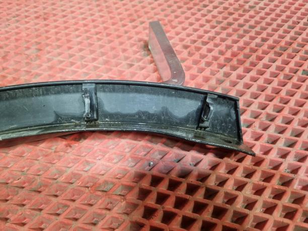 Молдинг переднего бампера п Toyota RAV 4 A40 15-18 5211242110