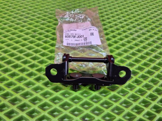 Петля багажника Subaru Forester S13 Impreza GP 60879FJ001