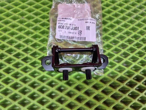 Петля багажника Subaru Forester S13 Impreza GP 60879FJ001