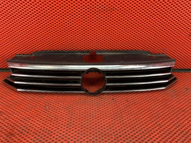 Решетка радиатора Volkswagen Passat B8  3G0853651JBKZ