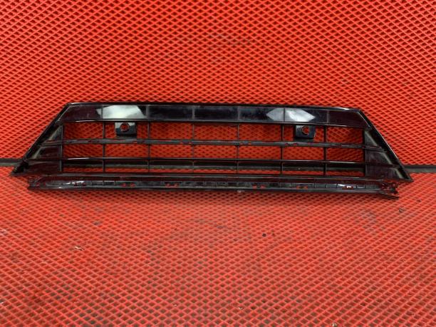 Решетка переднего бампера Tiguan 2 R-Line 5NA853677H041
