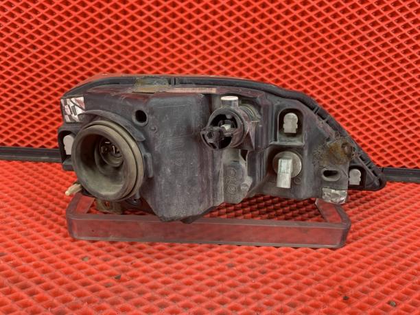 Фара левая Lada Largus Renault Logan 09-14 260602739R
