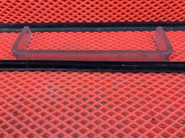 Бархотка задняя левая Chery Arrizo 8 554000720AA