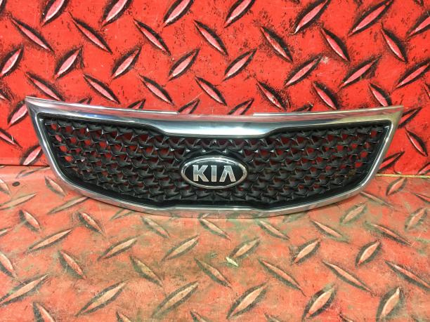 Решетка радиатора Kia Sorento 2 863502P500