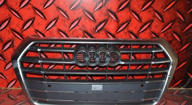 Решетка радиатора Audi A6 Allroad  4G0853651P1RR