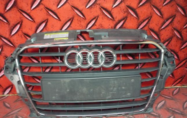 Решетка радиатора Audi A3 8V58536511QP