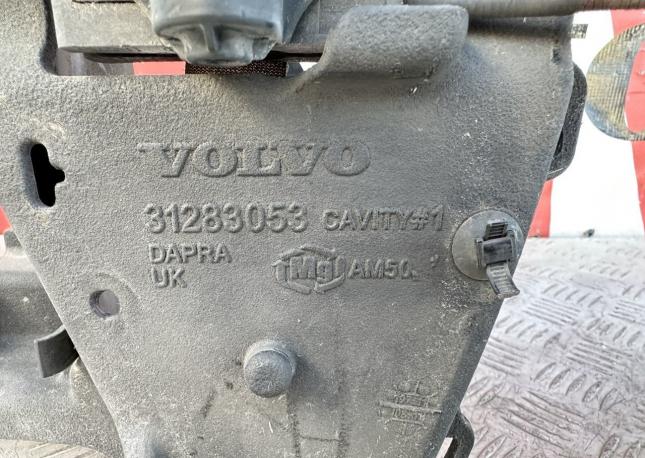 Передняя панель Volvo S60 2 Поколение FS 