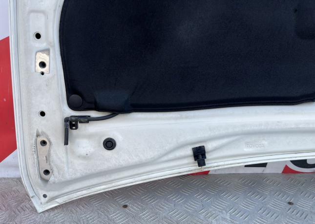 Капот Toyota Prius 30 