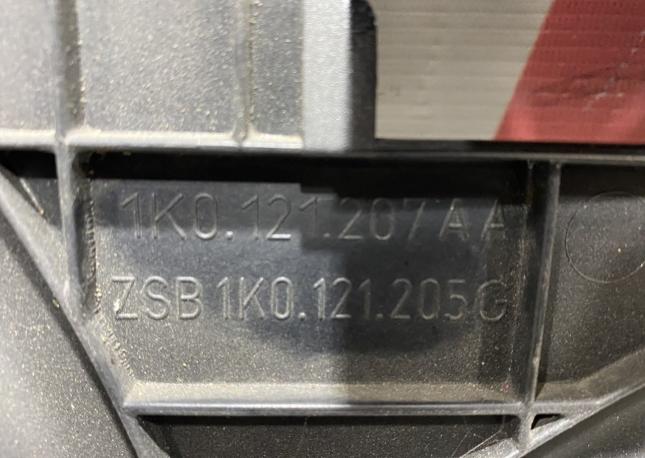Диффузор вентилятора Volkswagen Passat B6 1.8T 1K0121207AA