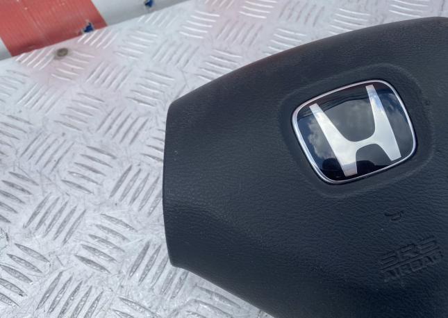 Подушка безопасности в руль Honda Accord 7 