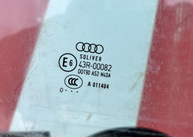 Стекло переднее правое Audi A5 8T спортбэк 