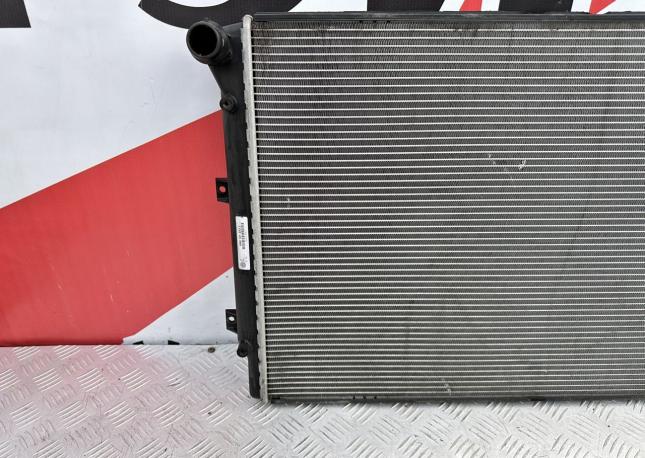 Радиатор охлаждения Volkswagen Tiguan 2.0 Tfsi 5N0121253L