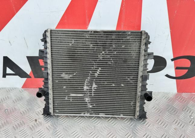 Радиатор дополнительный системы охлаждения Audi Q7 