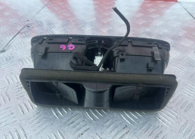 Дефлектор центральный Volkswagen Golf 6 5K0815736D