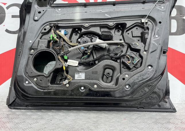 Дверь передняя правая Volvo XC60 1 