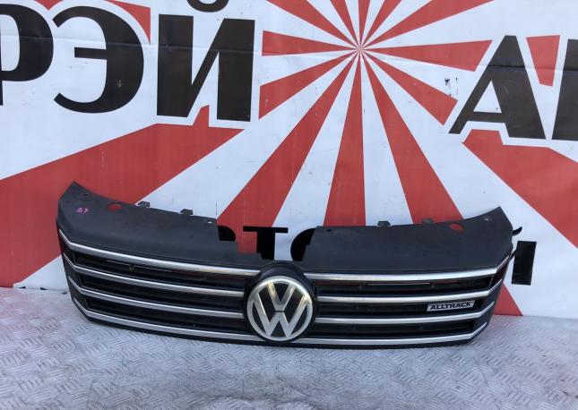 Решетка радиатора Volkswagen Passat B7 