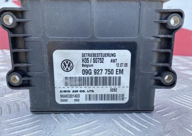 Блок управления АКПП Volkswagen Passat B6 09G927750EM