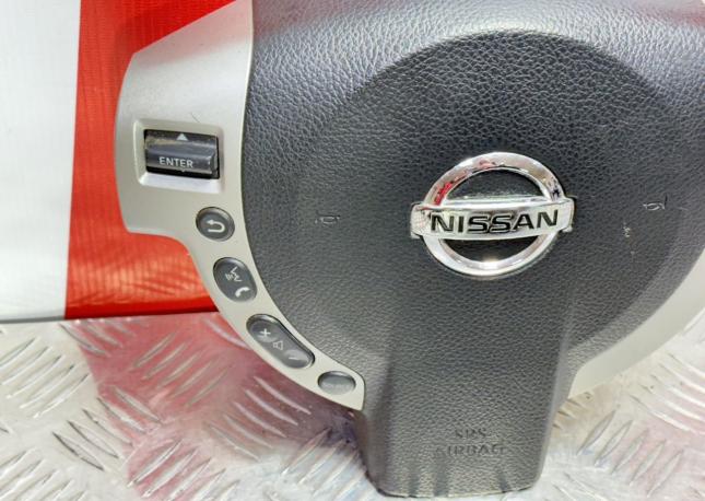 Подушкой безопасности в руль Nissan X-Trail T31 