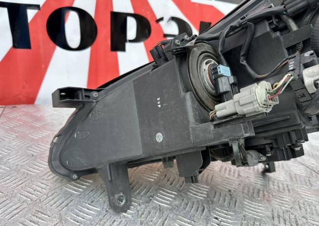 Фара ксенон правая Infiniti Ex25 Ex35 J50 QX50 