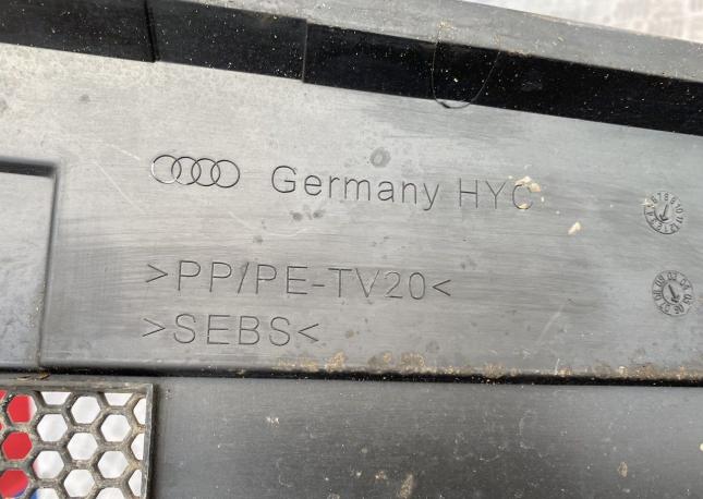 Жабо под лобовое стекло Audi A6 C6 4F2819447