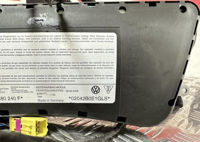 Подушка в пиденье правая Volkswagen Touareg GP 7L0880240F