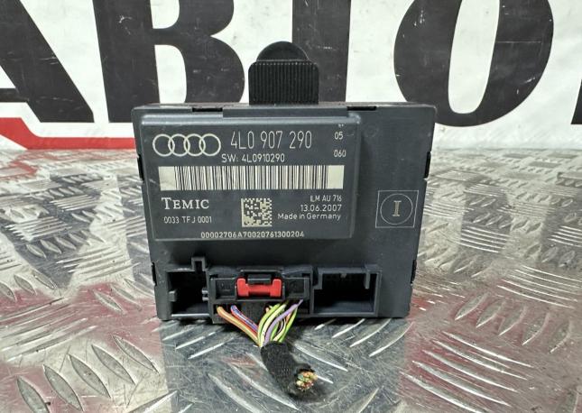 Блок комфорта Audi Q7 4L 7L0907290