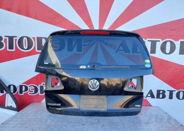 Крышка багажника Volkswagen Touran 2010-2015 год 